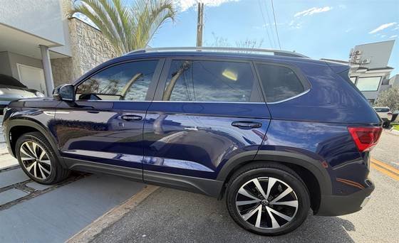 VOLKSWAGEN TAOS 1.4 250 TSI TOTAL FLEX HIGHLINE AUTOMÁTICO